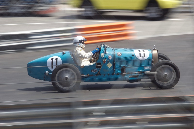 F1.jpg F1.jpg